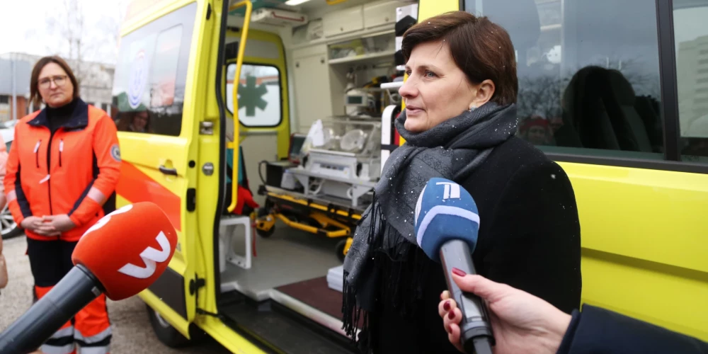 Eksministres pateiktais netika nepamanīts – Cipuli un NMPD metās aizstāvēt vairāki citi lietotāji. Tikmēr Viņķele norādīja, ka nevienā brīdī nav veltījusi pārmetumus dienestam, bet gan tā vadītājai.