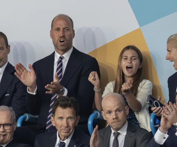 Princis Viljams ar meitu jūt līdzi Anglijas izlasei UEFA finālspēlē Šveicē šā gada 27. jūlijā.