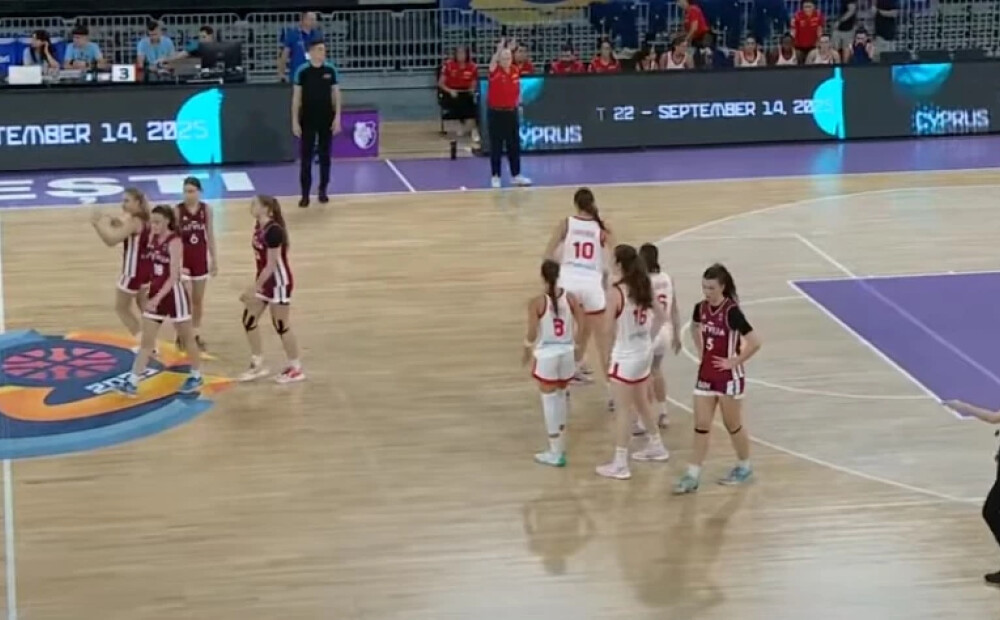 Latvijas U-16 basketbolistēm šaušalīgs Eiropas čempionāta pusfināls pret Spāniju. Rezultatīvākajai spēlētājai tikai 5 punkti ...