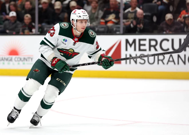 Austrijas uzbrucējs Marko Rosi paraksta triju gadu līgumu ar NHL klubu Minesotas "Wild"