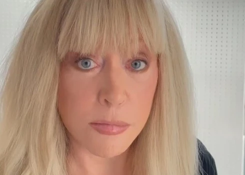 Алла Пугачева.