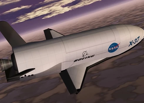 X-37 напоминает старые американские шаттлы.