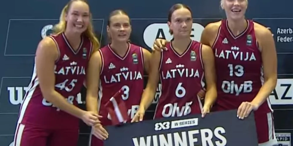 Latvijas sieviešu 3x3 basketbola izlase (Marta Miščenko, Digna Strautmane, Ketija Vihmane un Ieva Elizabete Korzāne) (ekrānuzņēmums no video)