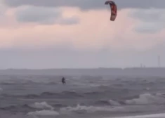 Nekāds vējš nav šķērslis kaitotājiem Lielupē! VIDEO