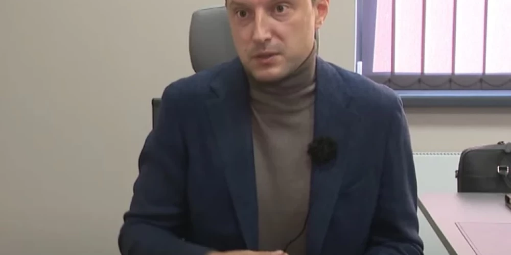 "Brief" komercdirektors Kārlis Borks-Putniņš (ekrānuzņēmums no video)