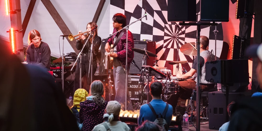 "Daydream Jazz" festivāls K.K. fon Stricka villas pagalmā (foto: Juris Rozenbergs)
