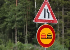 Ceļu remontdarbu dēļ autovadītājiem vietām jāgaida līdz pat stundai