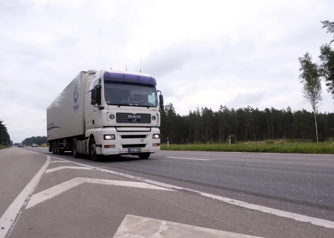 В 2025 году Латвия получила 28 500 российских разрешений для автоперевозок