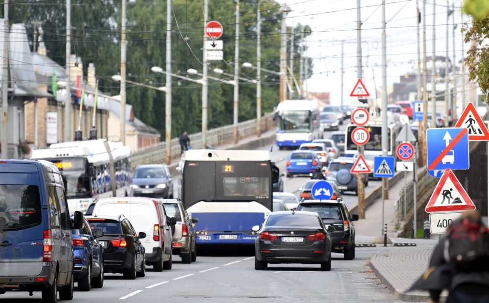 Rīgā ieviesti būtiski satiksmes ierobežojumi Eiropas basketbola čempionāta dēļ