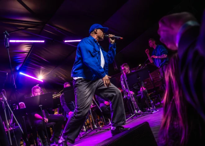 2025. gada 22. augustā Liepājā, Tipogrāfijas radošajā kvartālā, izskanēja īpašs Gustavo koncerts kopā ar "Baltic Groove Orchestra" un DJ Monsta. Pasākumā pulcējās hiphopa mūzikas cienītāji, kuri vēlējās piedzīvot gan labi zināmus skaņdarbus, gan jaunas muzikālās interpretācijas.