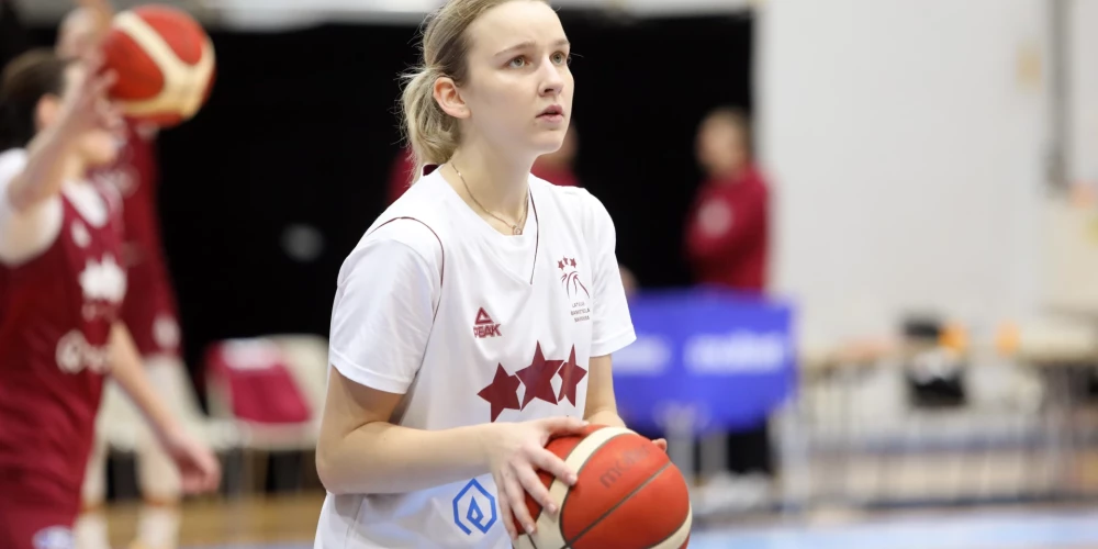 Latvijas basketboliste Enija Paula Vīksne.