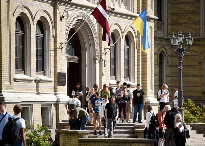 Daudziem studiju kredīts ir vienīgā iespēja mācīties, bet kas notiek, ja studijas nepabeidz