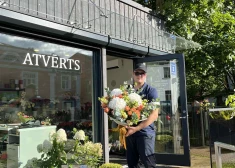 21 gada vecumā – savs ziedu veikals un kūku bizness.