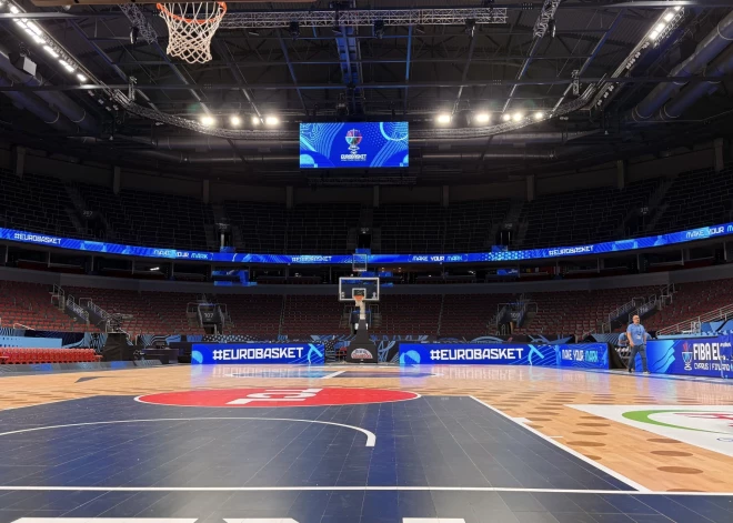 Latvijas basketbolisti treniņā dienu pirms "EuroBasket 2025" sākuma.