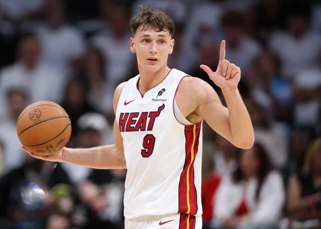 NBA kluba "Heat" aizsargs Pelle Larsons debitēs Zviedrijas izlasē Eiropas čempionātā