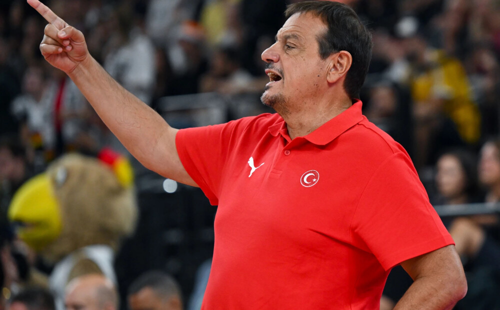 Uzslava vai modrības iemidzināšana? Latvijas pirmās pretinieces Turcijas treneris neskopojas ar komplimentiem