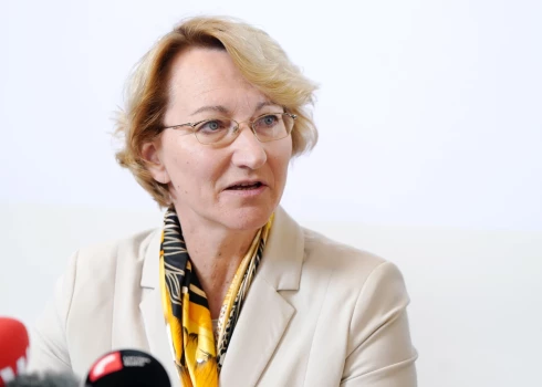 Izglītības un zinātnes ministre Dace Melbārde