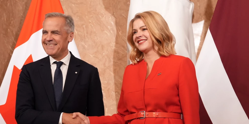 Ministru prezidente Evika Siliņa tiekas ar Kanādas premjerministru Marku Kārniju Ministru kabinetā.