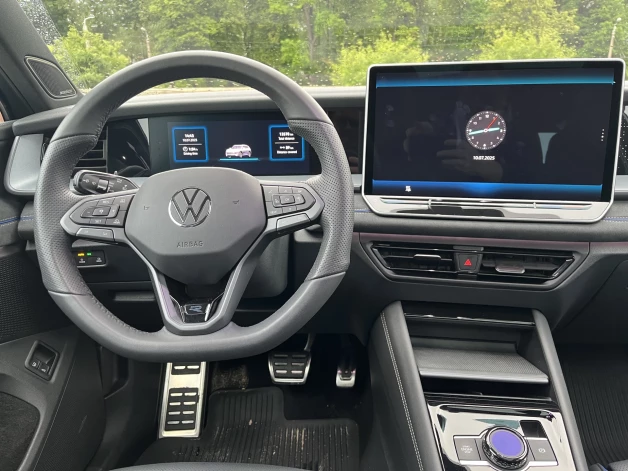 "Volkswagen Tayron".