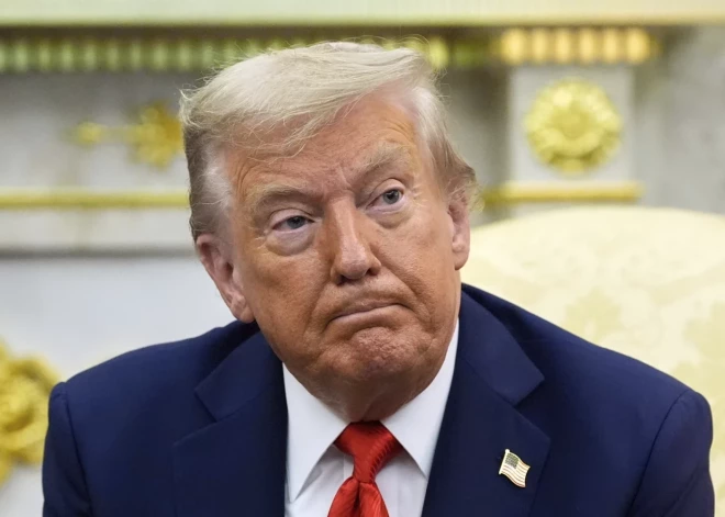 "Не важно, что они говорят": Трамп назвал глупостью мнение Кремля о легитимности Зеленского