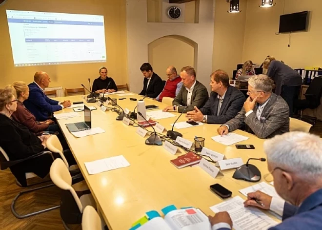 Saeima virza lēmuma projektu par Jeļenas Kļaviņas deputātes pilnvaru apstiprināšanu