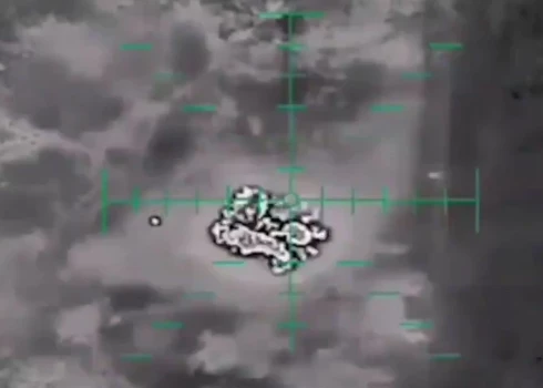 Nacgvardes kaujinieki veica vairākus efektīvus triecienus ienaidniekam.