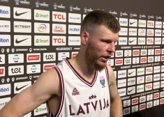 Turcijas basketbola izlases saspēles vadītājs pārsteidza latviešus ar neierasti labo tālmetienu precizitāti, sarunā ar žurnālistiem teica Latvijas valstsvienības uzbrucējs Dāvis Bertāns.