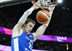 Ambiciozie Somijas basketbolisti čempionātu mājās sāk ar smagu uzvaru pret zviedriem