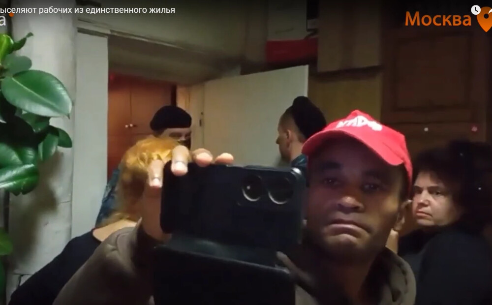 Nacionālboļševiks Beness Aijo Maskavā uz policistiem kliedz: “Fašisms neizdosies!”