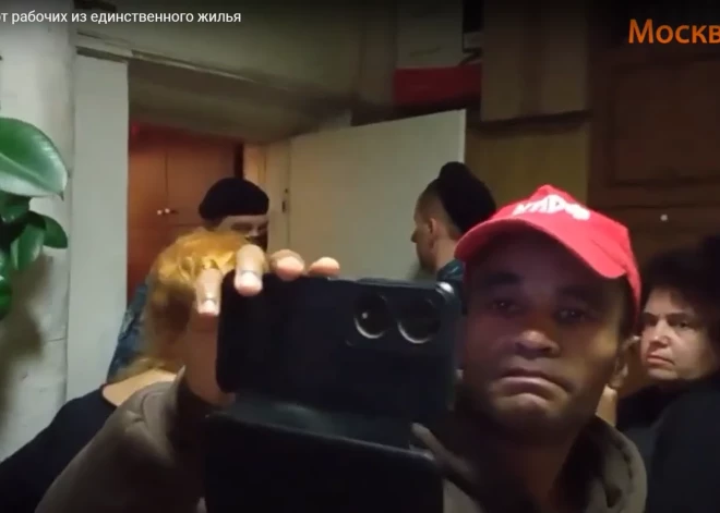 Nacionālboļševiks Beness Aijo Maskavā uz policistiem kliedz: “Fašisms neizdosies!”