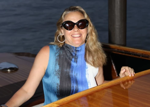 Aktrises ierašanās Venēcijas kinofestivālā bija zvaigznes cienīga.