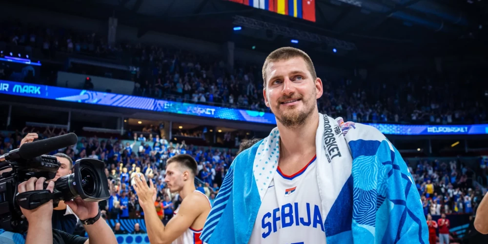 Nikolu Jokiču klātienē Rīgā vēlas redzēt arī viņa NBA kluba īpašnieks.