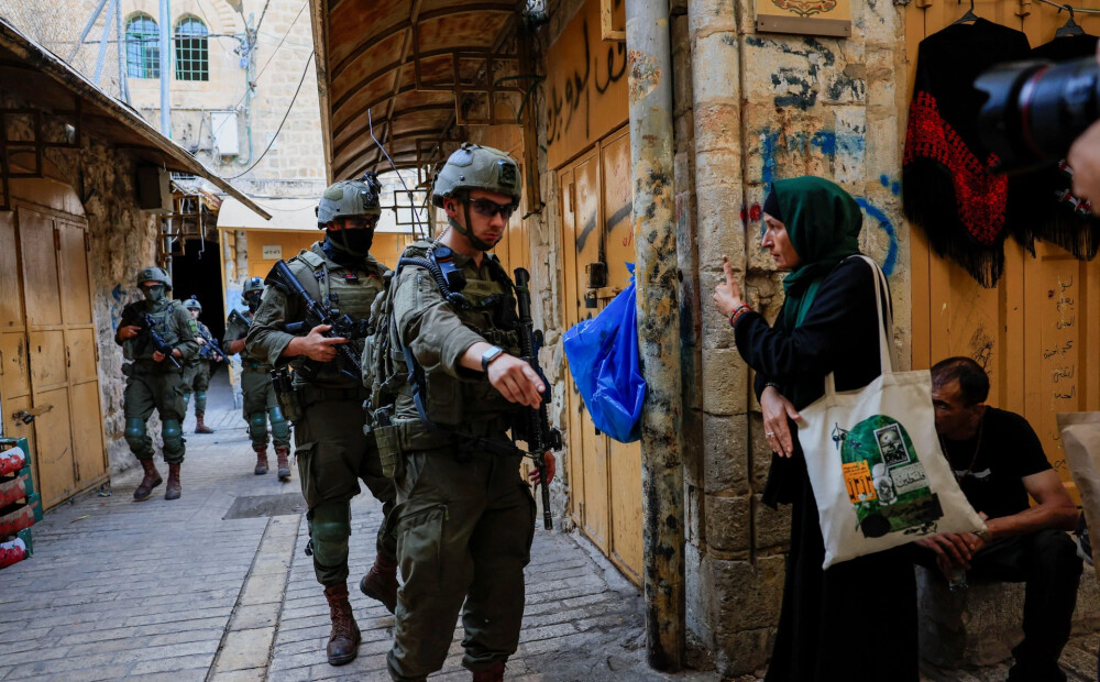 Zviedrija un Nīderlande aicina ES noteikt sankcijas gan Izraēlai, gan palestīniešu teroristu organizācijai "Hamas"