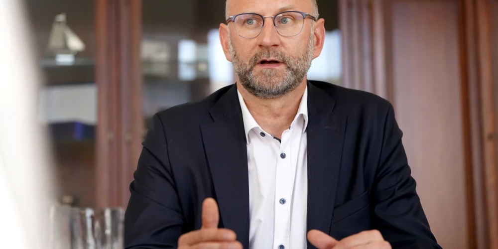 Satiksmes ministrs Atis Švinka