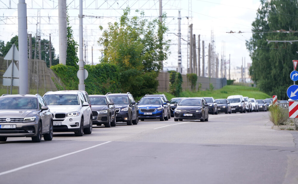 Autovadītājiem atgādina par satiksmes intensitātes palielināšanos, atsākoties mācību gadam