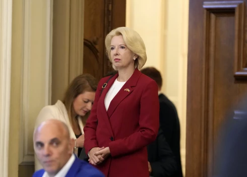 Инара Мурниеце.