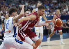 Igaunijas basketbolisti mača laikā spēja ierobežot Kristapu Porziņģi, tomēr ne neitralizēt.
