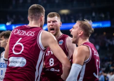 Visu neiemesto metienu dienā jāuzvar ar gaļu. Latvijas basketbolisti principiālu panākumu gūst neglītā spēlē