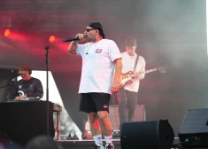 FOTO: "Tas ir tas Stils, Stils, Stils!" – pēc spēles pret Igauniju fanus priecēja Ozols