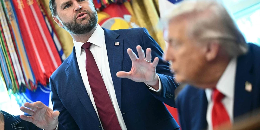 ASV viceprezidents Dž. D. Venss intervijā izteicies, ka viņš ir gatavs aizstāt Trampu, "ja kaut kas notiks".