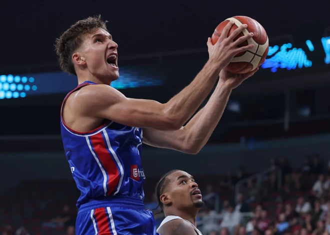 Serbijas basketbola izlases kapteinis Bogdanovičs traumas dēļ izlaidīs maču ar Latviju