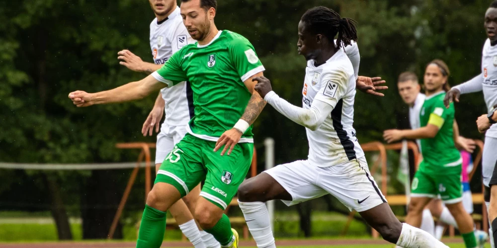 "Daugavpils" ar vēliem vārtiem uzvar Tukuma futbolistus.