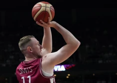 Rolands Šmits: pret Jokiču spēlējām labi, bet viņu apturēt ir gandrīz neiespējami