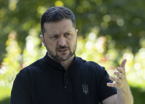 Ukrainas prezidents Volodimirs Zelenskis nosauc piecas iespējamās vietas Ukrainas un Krievijas sarunām.