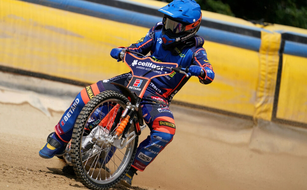 Eiropas čempions Ļebedevs “Grand Prix” posmā ierindojas devītajā vietā