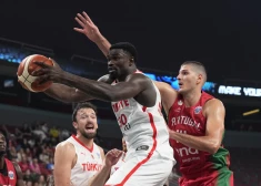 Turcijas basketbolisti pārspēj Portugāli un iekļūst astotdaļfinālā