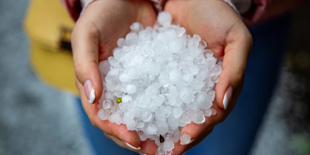 Впечатляющий град этим летом в Риге.