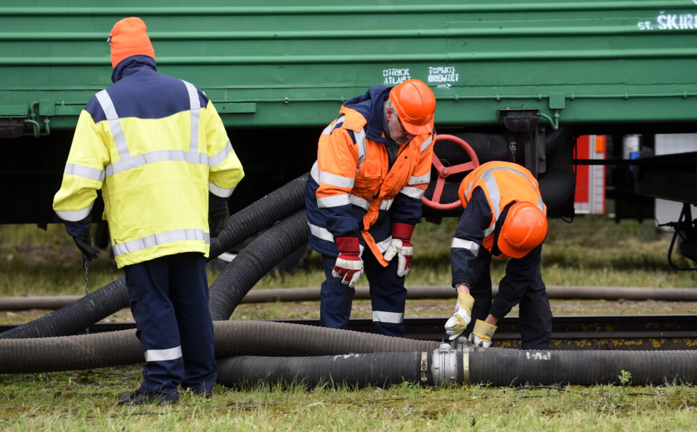 Ekonomisti nobažījušies: iespējams, Latvijas iedzīvotājiem jau maksā pārāk daudz