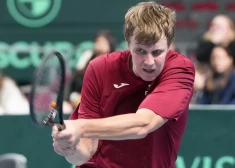 Kārlis Ozoliņš Poznaņā izcīna karjerā trešo ITF dubultspēļu titulu