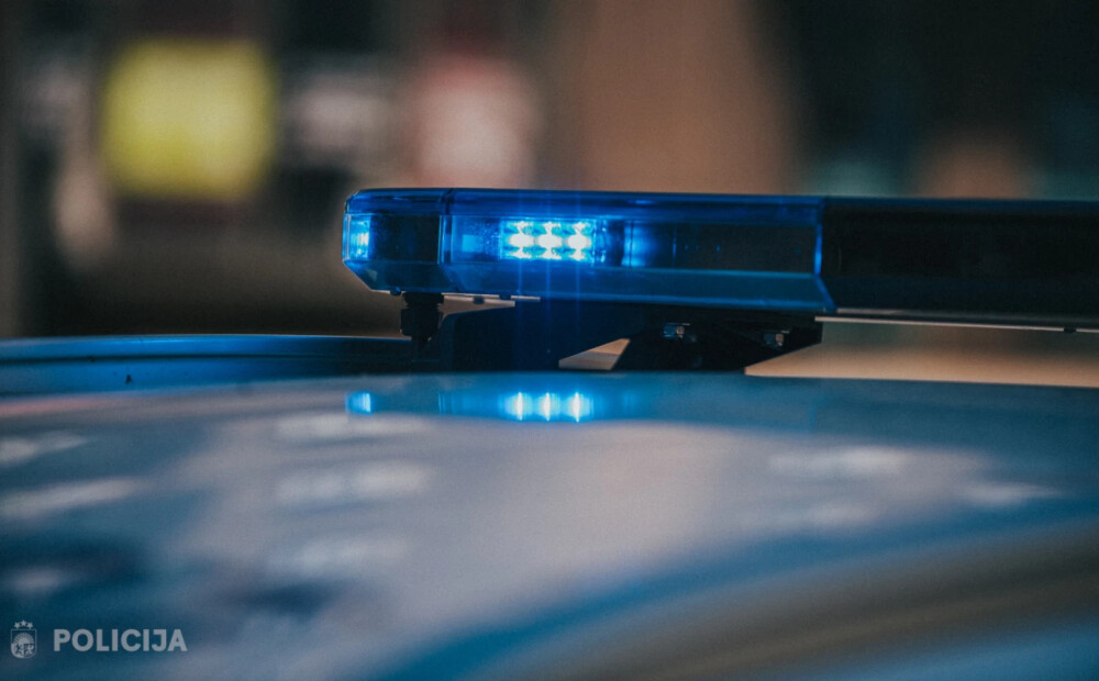 Krāslavas pagastā autovadītājs iebrauc kokā un iet bojā